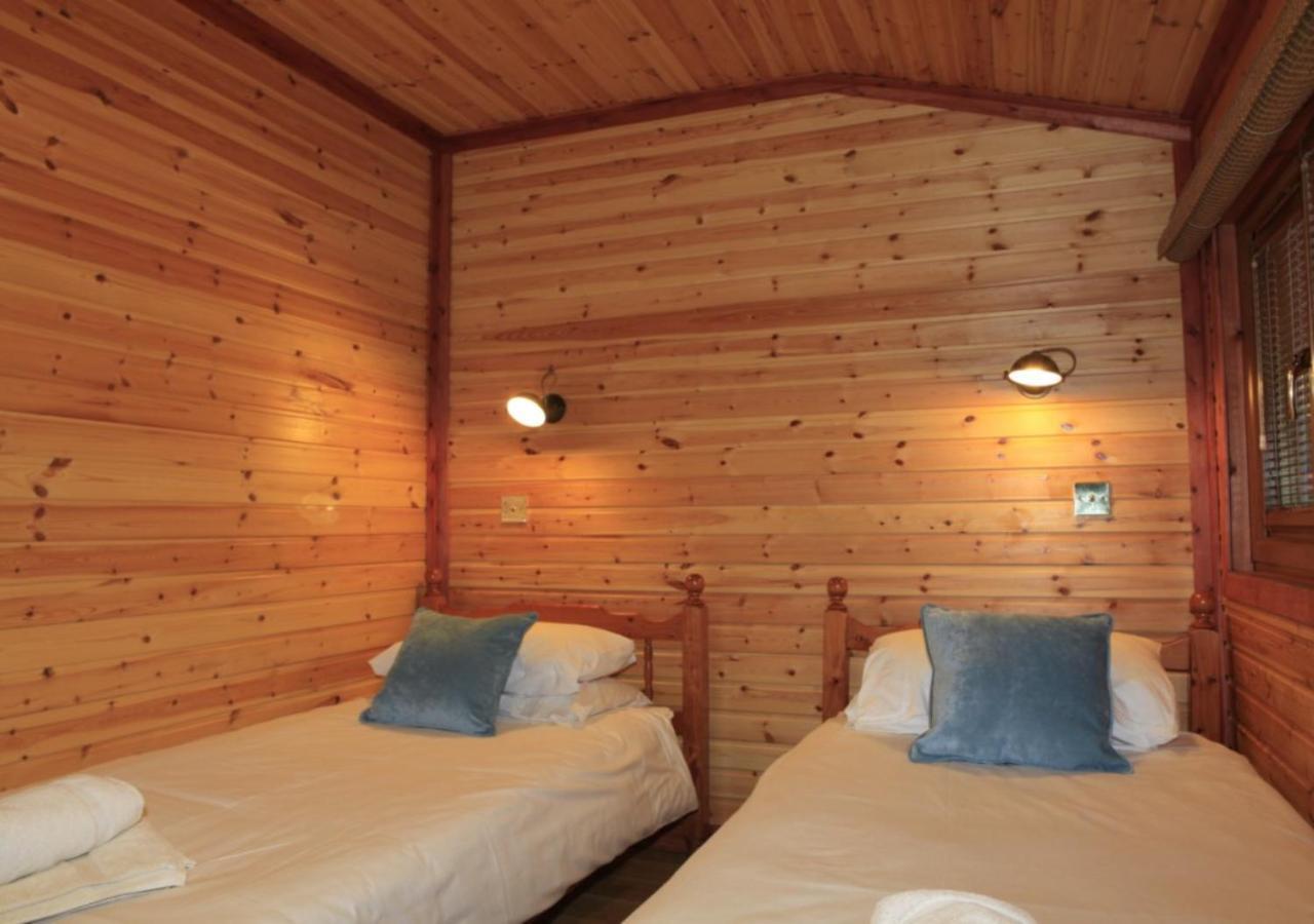 Cairngorm Lodges 阿博因 外观 照片